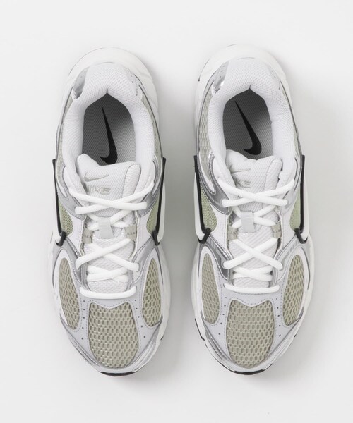 URBAN RESEARCH DOORS（アーバンリサーチドアーズ）の「NIKE　V5 RNR（スニーカー・レディース・SPRUCE FOG・23.5/24/24.5/25）」の5枚目の写真