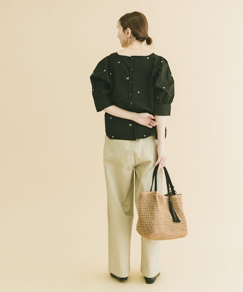 ITEMS URBANRESEARCH（アイテムズ アーバンリサーチ）の「ストレッチチノパンツ（チノパンツ・レディース・CML/L.BEG/NVY・S/M）」の18枚目の写真