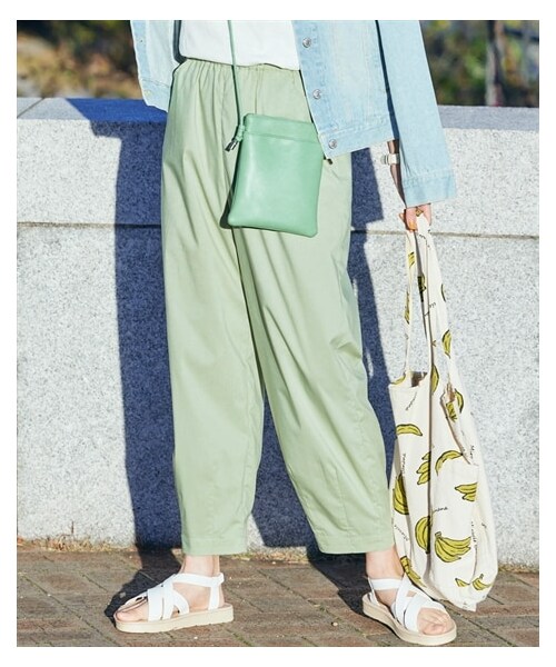 nissen（ニッセン）の「大きいサイズ　ストレッチうすカル楽ちんゆったりワイドパンツ（吸汗速乾）（ゆったりヒップ）（パンツ・レディース・黒/ベージュ/ピスタチオ/ストロベリークリーム・L/LL/3L/4L/5L/6L/8L/10L）」の19枚目の写真