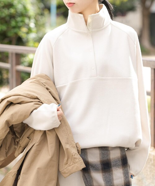 EKAL（エカル）の「ウォームドジャージスタンドプルオーバー（その他トップス・レディース・アイボリー/ブラック/ブラウン・one）」の7枚目の写真