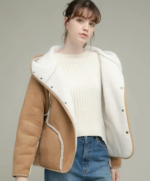 URBAN RESEARCH Sonny Label（アーバンリサーチサニーレーベル）の「ムートンリバーシブルフーディーコート（ムートンコート・レディース・CCLxCCL/IVOxBEG/OFF×CAM・36/38）」の22枚目の写真