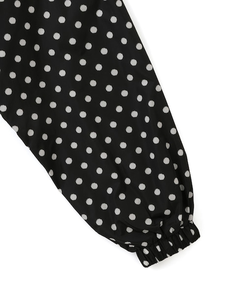 ADAM ET ROPE'(アダムエロペ)の「【J'aDoRe限定】【GANNI(ガニー)】Flyweight nylon jacket printed(ナイロンジャケット・レディース・ブラック・1)」の7枚目の写真