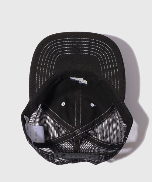 ADAM ET ROPE'（アダムエロペ）の「【elephant TRIBAL fabrics/エレファントトライバルファブリクス】SPORTS LOGO CAP（キャップ・メンズ・ブラック/レッド・F）」の14枚目の写真