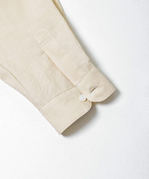 URBAN RESEARCH DOORS（アーバンリサーチドアーズ）の「STILL BY HAND　LINENMIXEDNARROWCOLLARSHIRTS（シャツ/ブラウス・メンズ・LT.BEIGE/BLUE GREY/NAVY・46/48）」の12枚目の写真