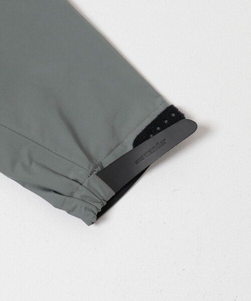 EKAL(エカル)の「and wander 2.5L hiker rain jacket(テーラードジャケット・メンズ・black/l.gray・M/L)」の13枚目の写真