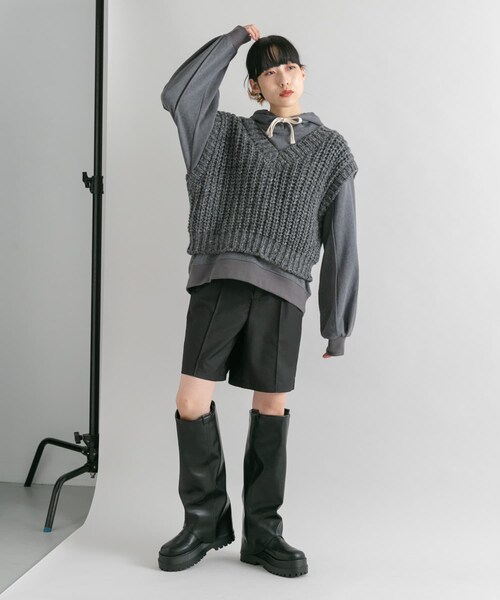KBF（ケイビーエフ）の「バックロゴフーディー（パーカー・レディース・GRAY/NAVY・one）」の12枚目の写真
