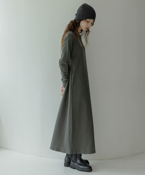 URBAN RESEARCH Sonny Label（アーバンリサーチサニーレーベル）の「『別注』Champion×Sonny Label　裏毛スウェットテントワンピース（ワンピース・レディース・オフブラック/ブラック/グレー・S/FREE）」の10枚目の写真