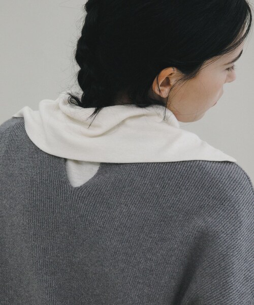LAATO(ラート)の「crew neck soft knit(ニット/セーター・レディース・バター/ネズミ・Free)」の7枚目の写真