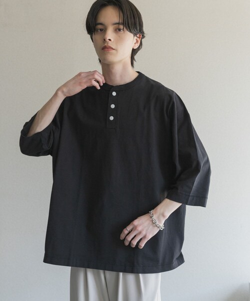 SENSE OF PLACE by URBAN RESEARCH（センスオブプレイスバイアーバンリサーチ）の「『別注』Healthknit×SENSE OF PLACE　ヘンリーネックTシャツ（Tシャツ/カットソー・メンズ・BLACK/TOP  GRAY/OATMEAL・M/L）」の8枚目の写真