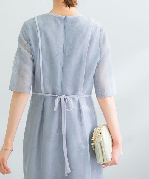 URBAN RESEARCH ROSSO（アーバンリサーチロッソ）の「kaene　シアーレースパイピングドレス（ワンピース・レディース・sax/bk・38）」の17枚目の写真