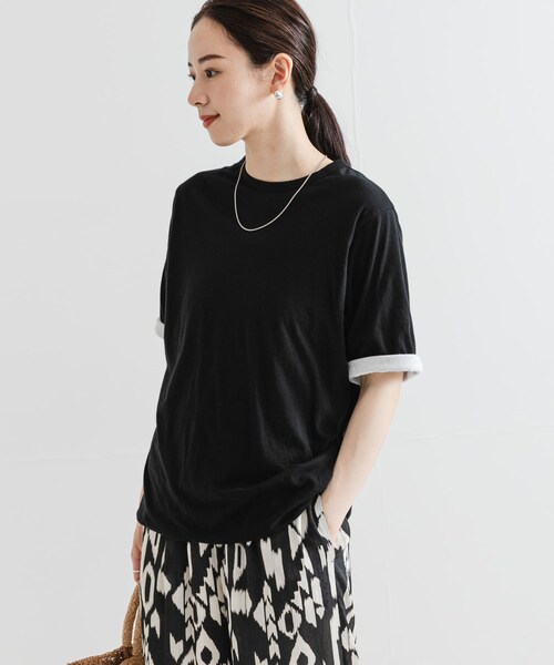 URBAN RESEARCH(アーバンリサーチ)の「リバーシブルTシャツ(Tシャツ/カットソー・レディース・RED×BEIGE/KHAKI×WHT/BLACK×OFF・FREE)」の6枚目の写真