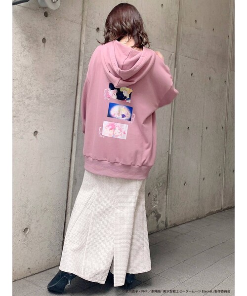 dazzlin（ダズリン）の「【セーラームーンエターナル】プリントオーバーフーディ（パーカー・レディース・オフホワイト/ブラック/ピンク・F）」の21枚目の写真