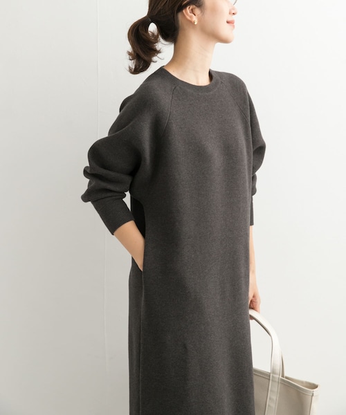 URBAN RESEARCH DOORS(アーバンリサーチドアーズ)の「スウェットライクニットワンピース(ワンピース・レディース・L/BEG/BORDEAUX/CHARCOAL・Free)」の1枚目の写真