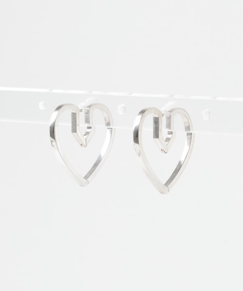 URBAN RESEARCH(アーバンリサーチ)の「PLOW Hug Heart Hoop Pierce M(ピアス(両耳用)・レディース・SILVER・-)」の1枚目の写真
