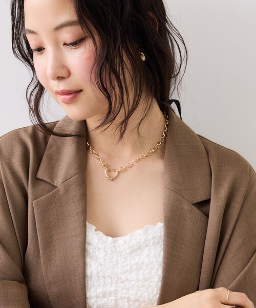 VIS(ビス)の「ハートリングトップチェーンネックレス(ネックレス・レディース・ゴールド/シルバー・F)」の13枚目の写真