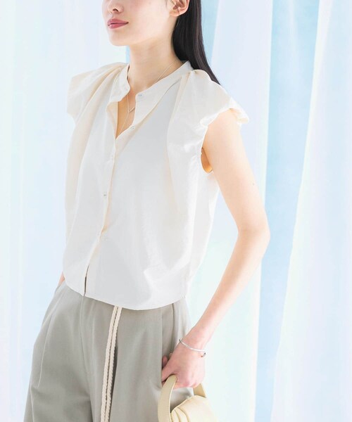 URBAN RESEARCH ROSSO（アーバンリサーチロッソ）の「パフスリーブブラウス（シャツ/ブラウス・レディース・BRICK/OFF WHITE/NAVY・FREE）」の5枚目の写真