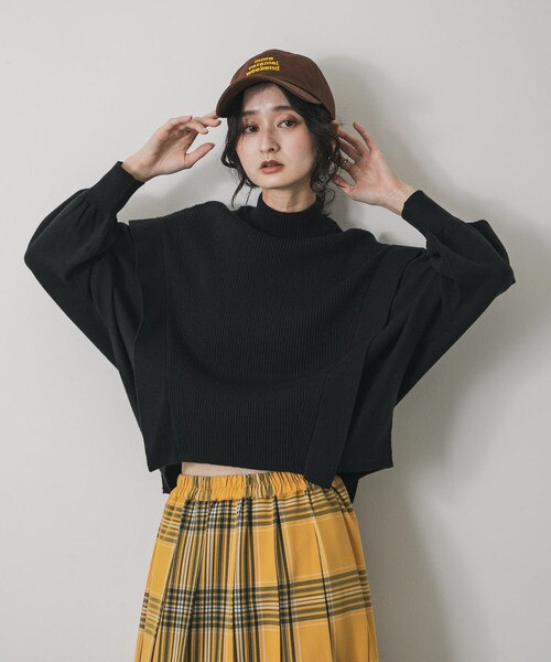 SENSE OF PLACE by URBAN RESEARCH（センスオブプレイスバイアーバンリサーチ）の「『一部WEB限定カラー』ストレッチショルダータックセーター（ニット/セーター・レディース・OFF WHITE/GRAY/MOCHA/RED/YELLOW/BLACK/BLUE・one/One）」の17枚目の写真