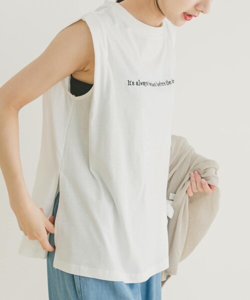 ITEMS URBANRESEARCH（アイテムズ アーバンリサーチ）の「ショルダータックロゴTシャツ（Tシャツ/カットソー・レディース・WHT/CHA/L.PNK・FREE）」の8枚目の写真