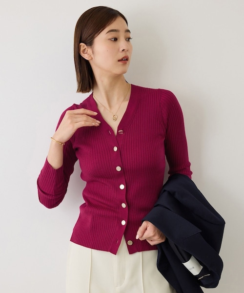 ROPE'（ロペ）の「ワイドリブ金ボタンVネックカーディガン【J'aDoRe・一部店舗限定サイズ】（ニット/セーター・レディース・ブラック/オフホワイト/キャメル/ピンク/ワイン・36/38）」の13枚目の写真