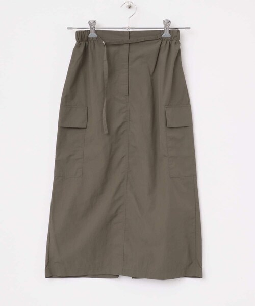ITEMS URBANRESEARCH(アイテムズ アーバンリサーチ)の「ナイロンカーゴタイトスカート(スカート・レディース・L.BEG/MOC/BLK・FREE/TALL)」の19枚目の写真