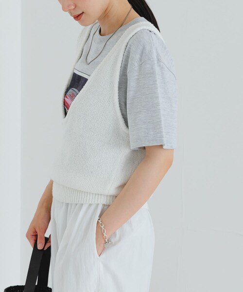 URBAN RESEARCH（アーバンリサーチ）の「ブークレ2WAYベスト（ベスト・レディース・RED/NAVY/OFF・FREE）」の7枚目の写真