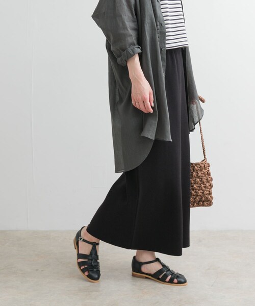 URBAN RESEARCH DOORS(アーバンリサーチドアーズ)の「リネン混ニットストレートスカート(スカート・レディース・BLACK/CHARCOAL・M)」の3枚目の写真