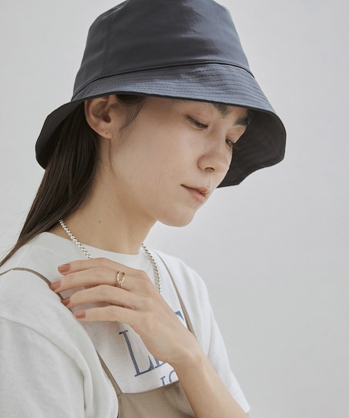 ADAM ET ROPE'(アダムエロペ)の「【La Maison de Lyllis(メゾンドリリス)】BROCKEN(ハット・レディース・ブラック/イエロー・F)」の1枚目の写真