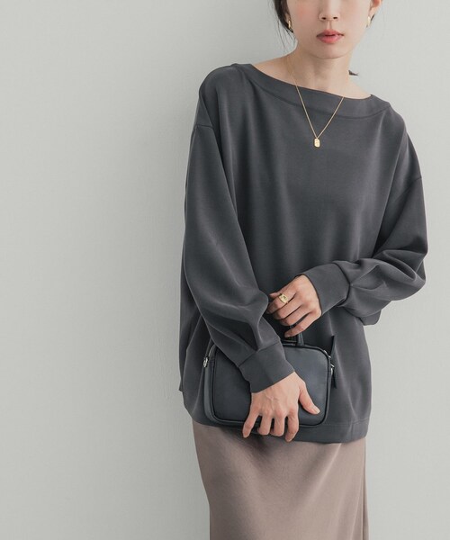 URBAN RESEARCH DOORS（アーバンリサーチドアーズ）の「2WAYフィブリルプルオーバー（Tシャツ/カットソー・レディース・CHARCOAL/KHAKI・Free）」の6枚目の写真