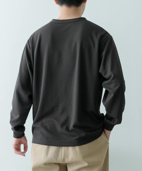 ITEMS URBANRESEARCH（アイテムズ アーバンリサーチ）の「『速乾/イージーケア/UVカット』高機能ポンチロングスリーブカットソー（Tシャツ/カットソー・メンズ・WHT/BEG/BLK・M/L）」の19枚目の写真