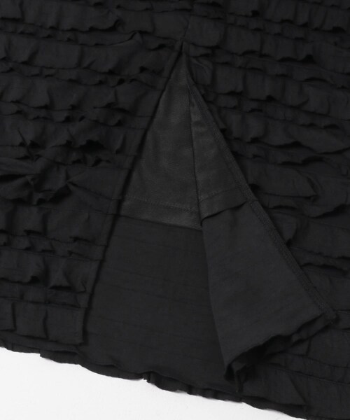 URBAN RESEARCH Sonny Label（アーバンリサーチサニーレーベル）の「『WEB限定』カットフリルナロースカート（スカート・レディース・ブラック・S/M/L/TALL）」の13枚目の写真