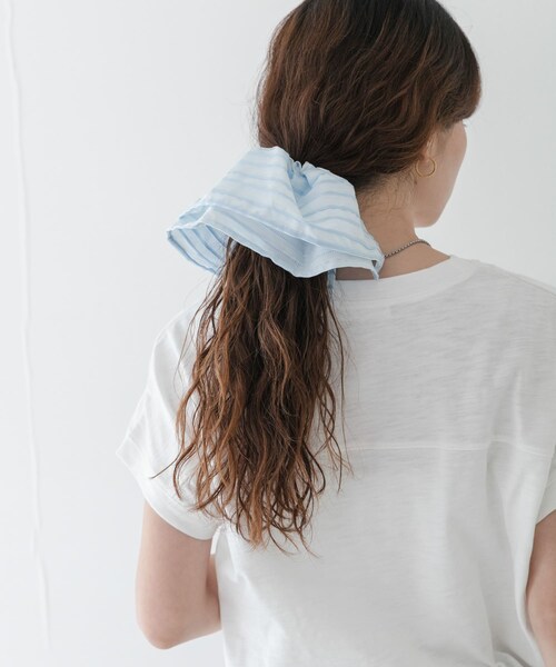 URBAN RESEARCH Sonny Label（アーバンリサーチサニーレーベル）の「ボーダーボリュームシュシュ（ヘアゴム・レディース・ライトブルー・One）」の6枚目の写真