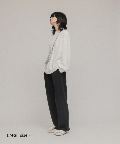 ADAM ET ROPE'（アダムエロペ）の「［TOPS］3WAY LAYERED CUT AND SEWN（アンサンブル・レディース・ブラック/ホワイト/グリーン・F）」の5枚目の写真