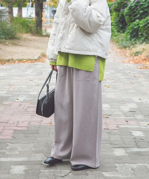 ITEMS URBANRESEARCH（アイテムズ アーバンリサーチ）の「リラクシーイージーパンツ（その他パンツ・レディース・CHA/M.GRY/BRN・Free）」の19枚目の写真