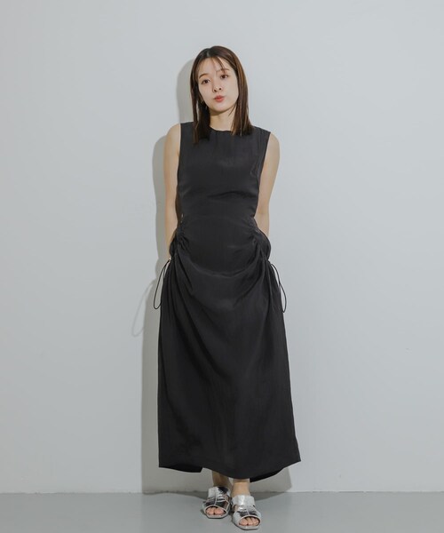 SENSE OF PLACE by URBAN RESEARCH(センスオブプレイスバイアーバンリサーチ)の「ナイロンギャザーコクーンワンピース(ワンピース・レディース・KHAKI/BLACK/BLUE・COMPACT/one)」の5枚目の写真