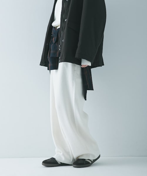 URBAN RESEARCH（アーバンリサーチ）の「コットンカシミヤルーズニットパンツ（その他パンツ・レディース・OFF WHITE/BLACK・36/38）」の6枚目の写真