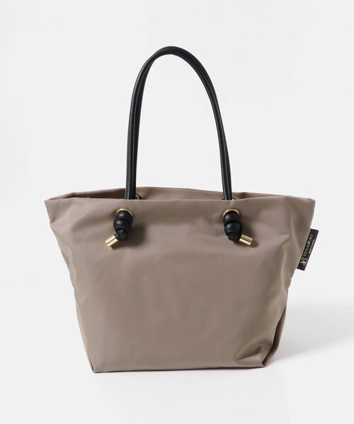 URBAN RESEARCH ROSSO（アーバンリサーチロッソ）の「『一部別注カラー』VIOLA d’ORO　BIANCA M（トートバッグ・レディース・BLKBLK/TAUPEBLK/BLKTAUPE/別注BRNNVY・M）」の17枚目の写真