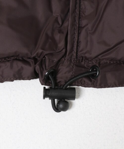 URBAN RESEARCH DOORS（アーバンリサーチドアーズ）の「『別注』TAION×DOORS　SHORTSLEEVE DOWN JACKET（その他アウター・レディース・WHITE/BLACK/D. CHOCO・One）」の13枚目の写真