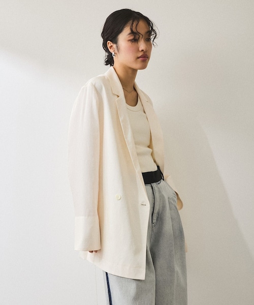 ADAM ET ROPE'(アダムエロペ)の「【サステナブル】ガウンジャケット(テーラードジャケット・レディース・ブラック/オフホワイト・F)」の15枚目の写真