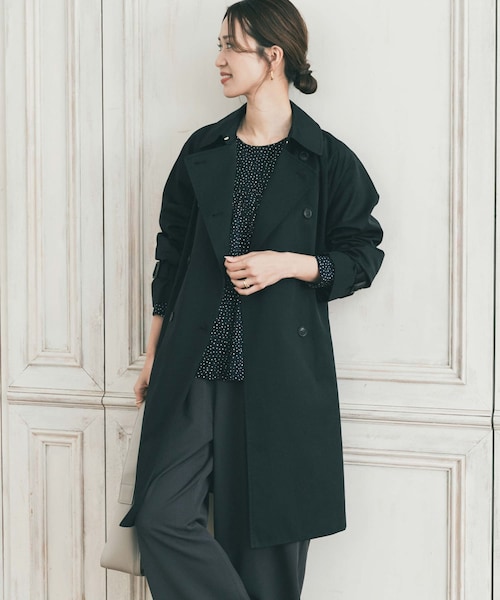 URBAN RESEARCH DOORS（アーバンリサーチドアーズ）の「撥水トレンチコート（ステンカラーコート・レディース・BEIGE/D.NAVY・Free）」の2枚目の写真