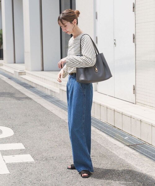 ITEMS URBANRESEARCH(アイテムズ アーバンリサーチ)の「ウエストタックデニムパンツ(デニムパンツ・レディース・BLU/IDG・S/M)」の21枚目の写真