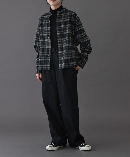 URBAN RESEARCH DOORS（アーバンリサーチドアーズ）の「FORK&SPOON　イージーチノパンツ（チノパンツ・レディース・BLACK/BEIGE・1/2）」の9枚目の写真