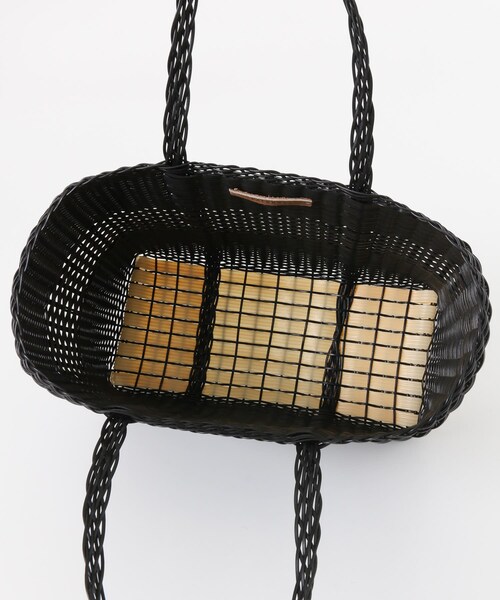URBAN RESEARCH ROSSO（アーバンリサーチロッソ）の「PALOROSA　LACE SMALL TOTE（かごバッグ・レディース・24 PALM/02 BLACK/26 CARAMEL/29 ROSE・-）」の9枚目の写真