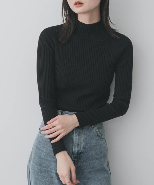 SENSE OF PLACE by URBAN RESEARCH（センスオブプレイスバイアーバンリサーチ）の「『一部WEB限定カラー』『毛玉防止』ストレッチリブハイネックセーター（ニット/セーター・レディース・IVORY/BLACK/RED/GRAY/MOCHA/MUSTARD/GREEN/ORANGE/BLUE/BORDEAUX・COMPACT/one）」の2枚目の写真