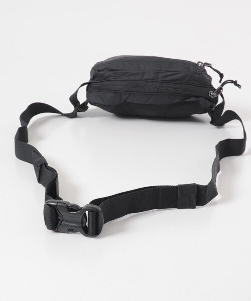 URBAN RESEARCH DOORS(アーバンリサーチドアーズ)の「patagonia TERRAVIA MINIHIPPACK(ボディバッグ/ウエストポーチ・レディース・BLK/PWGT/FDMG・One)」の10枚目の写真
