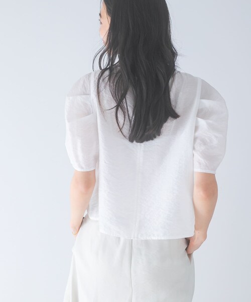 URBAN RESEARCH ROSSO（アーバンリサーチロッソ）の「フォルムスリーブシアーブラウス（シャツ/ブラウス・レディース・WHITE/BLACK/BORDEAUX・Free）」の8枚目の写真