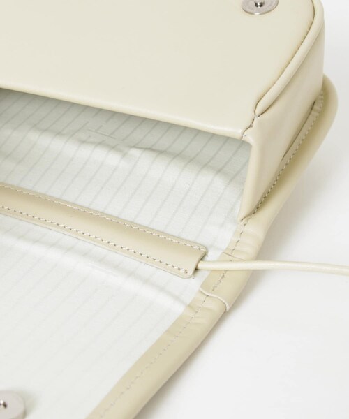 URBAN RESEARCH（アーバンリサーチ）の「『別注』ITTI×URBAN RESEARCH　MICHELLE ERRAND POUCH（ショルダーバッグ・レディース・black/ivory・FREE）」の12枚目の写真