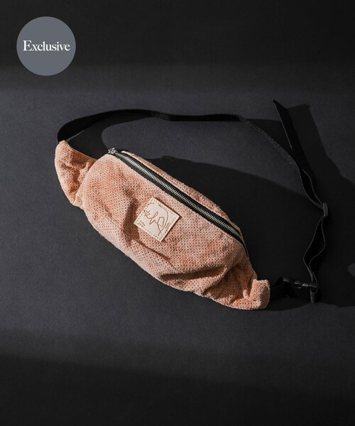 URBAN RESEARCH(アーバンリサーチ)の「『別注』Willow Pants×URBS R-015(ボディバッグ/ウエストポーチ・メンズ・PINK・Free)」の2枚目の写真