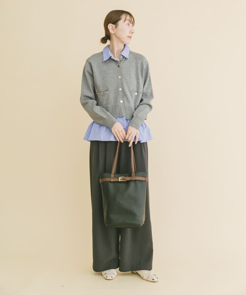 ITEMS URBANRESEARCH（アイテムズ アーバンリサーチ）の「シャツレイヤーニットカーディガン（ニット/セーター・レディース・OFF/NVY/GRY・Free）」の17枚目の写真