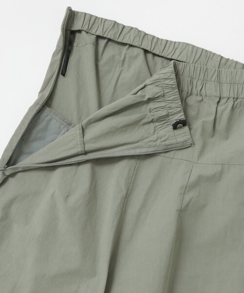 URBAN RESEARCH DOORS(アーバンリサーチドアーズ)の「FORK&SPOON ベアトップオールインワン(サロペット/オーバーオール・レディース・BLACK/KHAKI・1/2)」の20枚目の写真