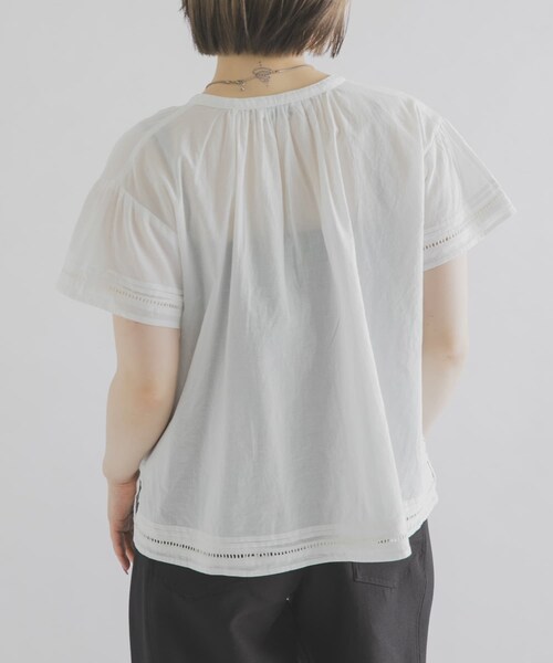 THE GOODLAND MARKET（ザグッドランドマーケット）の「FANAKA　レースブラウス（シャツ/ブラウス・レディース・オフホワイト/ブラック・Free）」の7枚目の写真